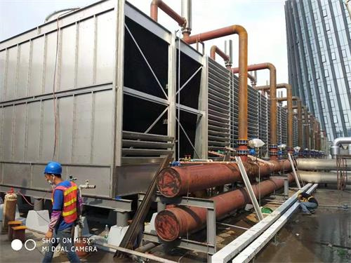 冷卻塔是如何實現(xiàn)廢熱回收利用(冷卻塔余熱回收)