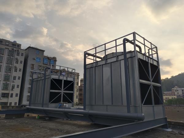 冷卻塔填料更換